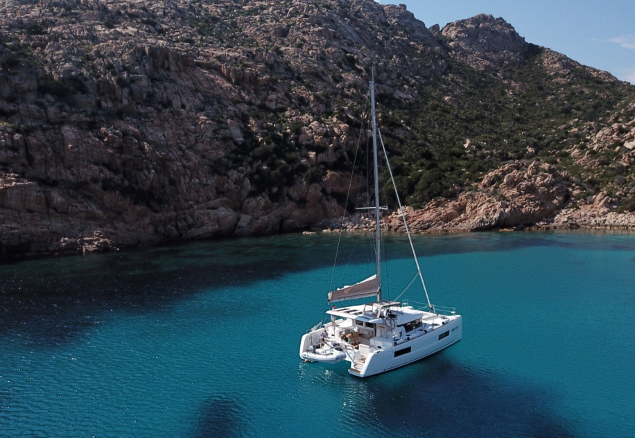 media.gita-in-catamarano-in-sardegna